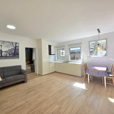 free-sector-houses for rent on Hoogstraat